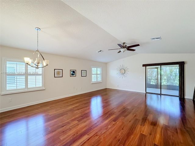 5 Flamenco Way, Port St. Lucie, FL 34952