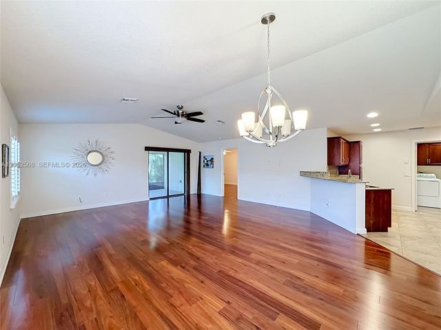5 Flamenco Way, Port St. Lucie, FL 34952