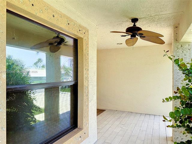 5 Flamenco Way, Port St. Lucie, FL 34952