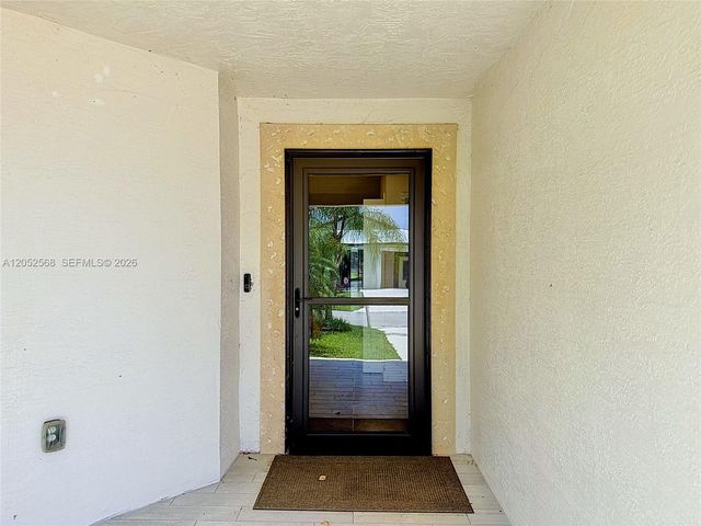 5 Flamenco Way, Port St. Lucie, FL 34952