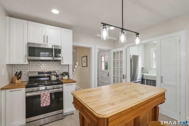 365 Maple Avenue, Cheshire, CT 06410