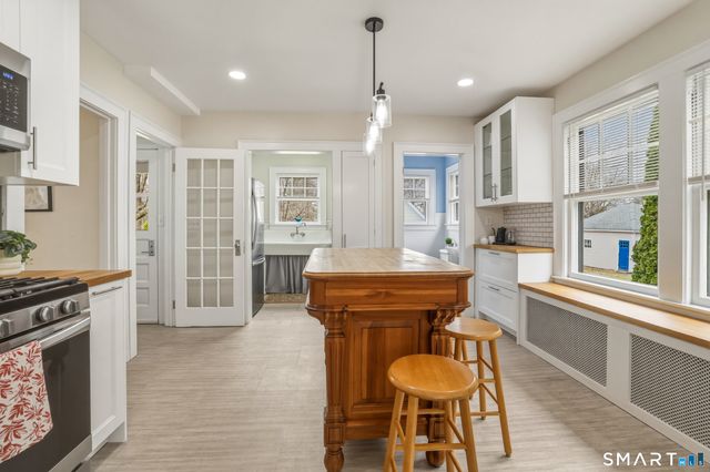 365 Maple Avenue, Cheshire, CT 06410