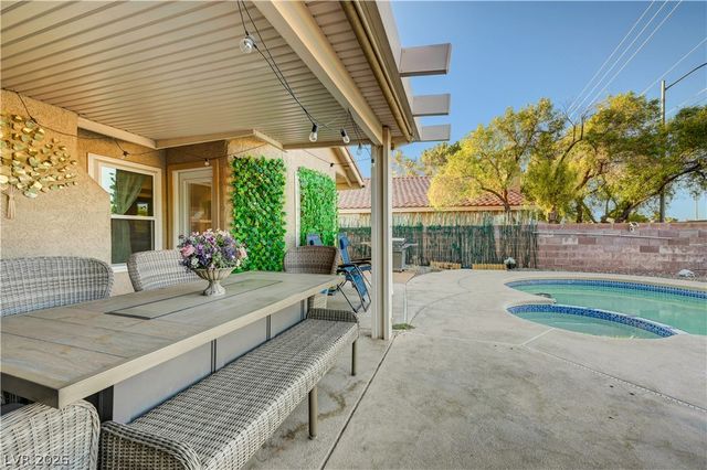 7724 Clearwood Avenue, Las Vegas, NV 89123