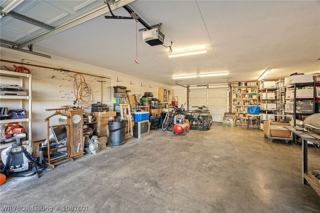 2108 N River Road, Lavaca, AR 72941