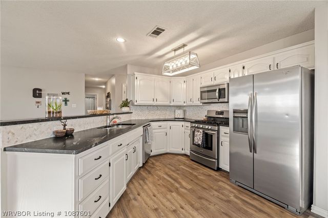 2108 N River Road, Lavaca, AR 72941