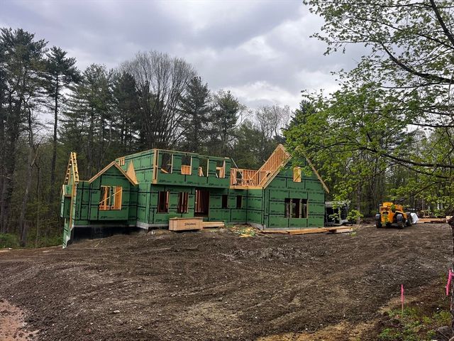 20 Hilliard Road, Kensington, NH 03833
