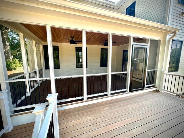 20 Hilliard Road, Kensington, NH 03833