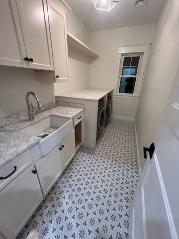 20 Hilliard Road, Kensington, NH 03833