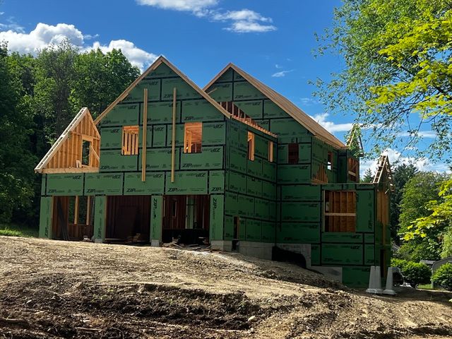 20 Hilliard Road, Kensington, NH 03833
