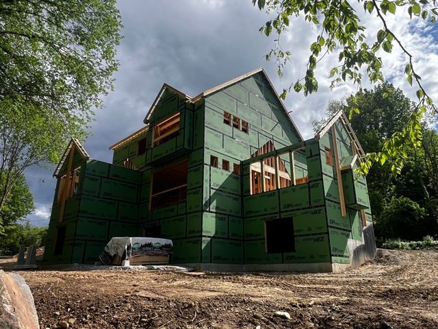 20 Hilliard Road, Kensington, NH 03833