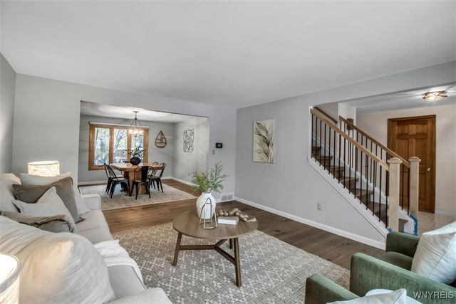 12 Arrow Trail, Lancaster, NY 14086