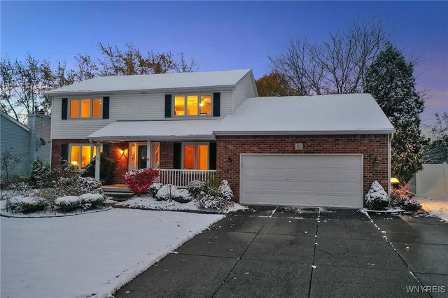 12 Arrow Trail, Lancaster, NY 14086