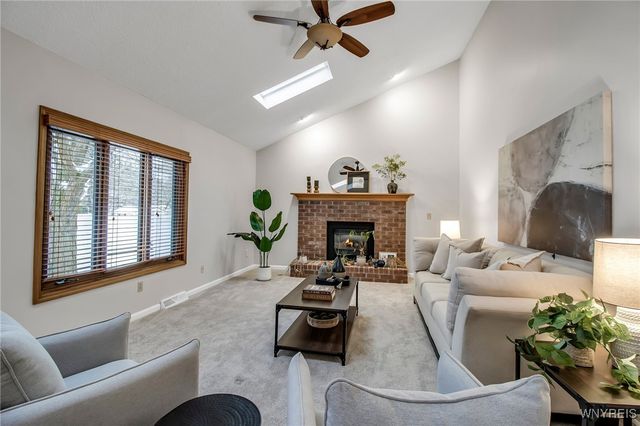 12 Arrow Trail, Lancaster, NY 14086