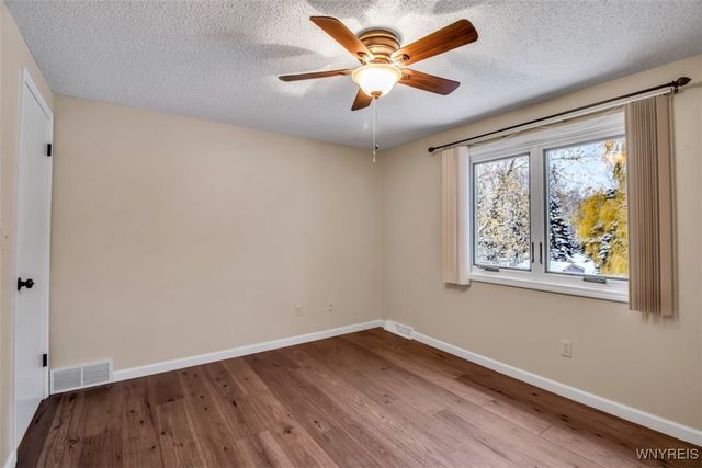 12 Arrow Trail, Lancaster, NY 14086