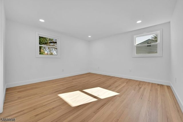 236 Campora Dr, Northvale Boro, NJ 07647