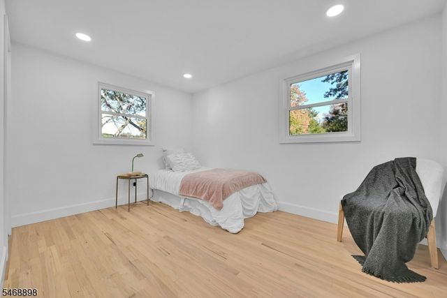 236 Campora Dr, Northvale Boro, NJ 07647