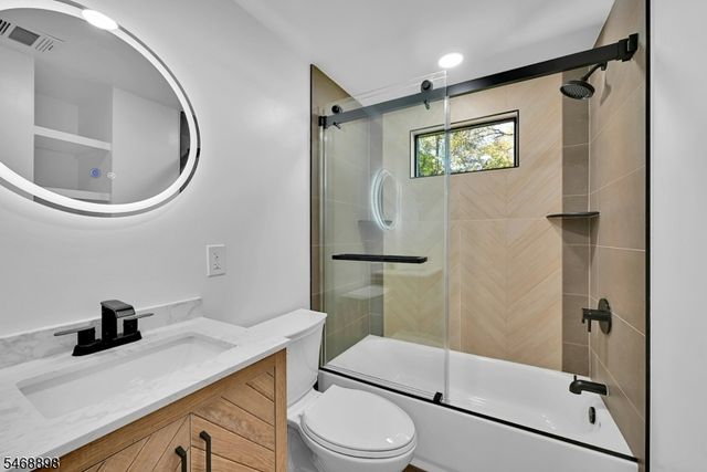236 Campora Dr, Northvale Boro, NJ 07647