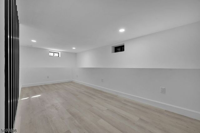 236 Campora Dr, Northvale Boro, NJ 07647