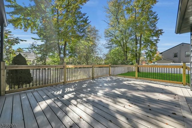 236 Campora Dr, Northvale Boro, NJ 07647