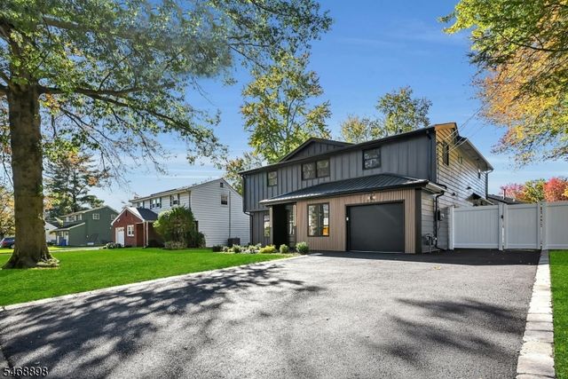 236 Campora Dr, Northvale Boro, NJ 07647