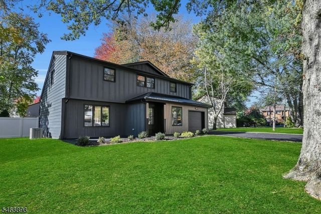 236 Campora Dr, Northvale Boro, NJ 07647