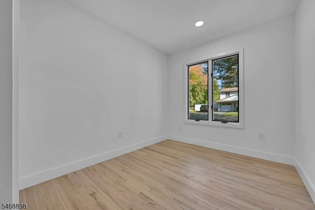 236 Campora Dr, Northvale Boro, NJ 07647