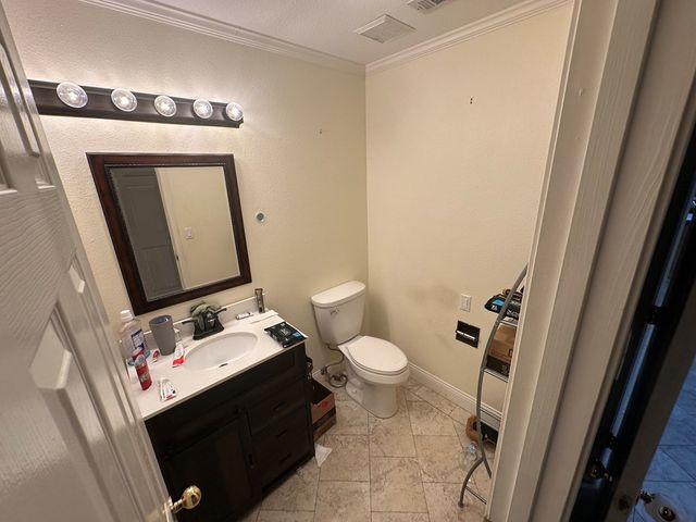 4700 Bishops Castle Dr, Midland, TX 79705