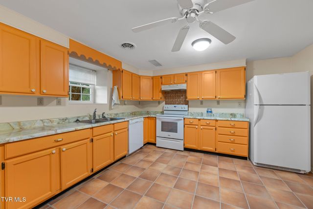 645 Elmwood Road, Midway, TN 37809