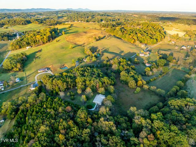 645 Elmwood Road, Midway, TN 37809