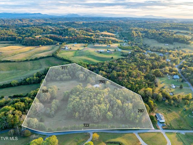 645 Elmwood Road, Midway, TN 37809