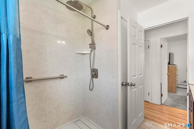 752 East Broadway, Milford, CT 06460