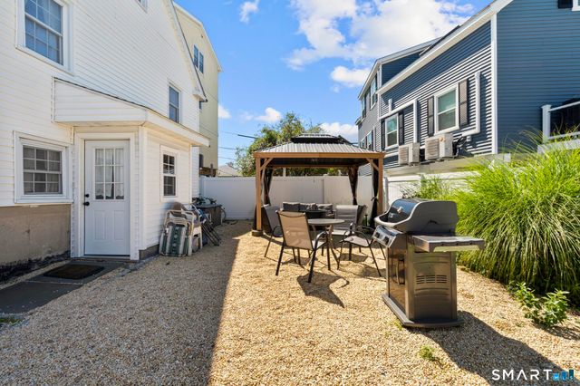 752 East Broadway, Milford, CT 06460