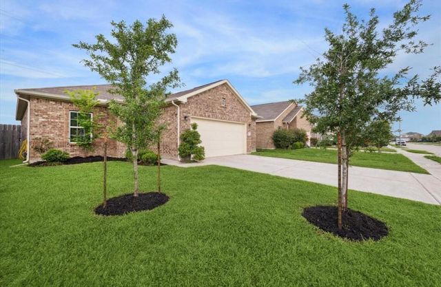 8711 Willet Street, Baytown, TX 77521