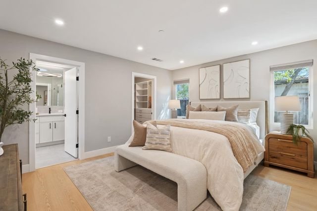 1950 Hackett Avenue, Mountain View, CA 94043