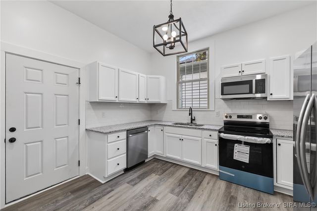 1748 Ekin Avenue, New Albany, IN 47150