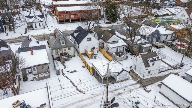 1748 Ekin Avenue, New Albany, IN 47150