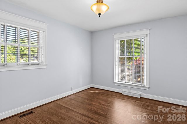 3103 N Centennial Street, High Point, NC 27265