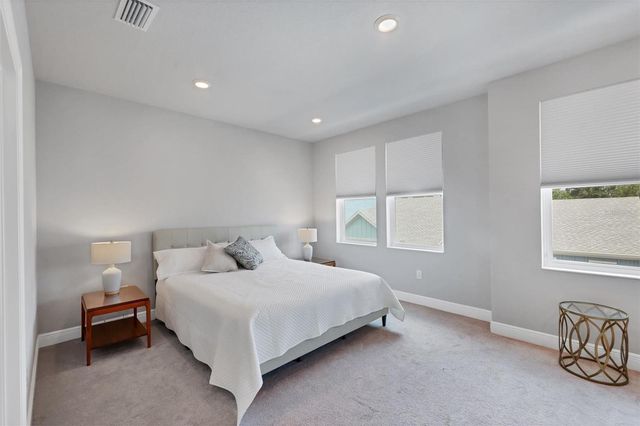 2329 LINDSTROM STREET, Sarasota, FL 34236