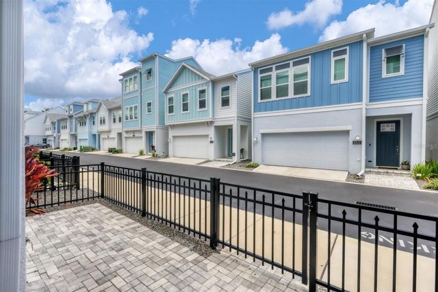 2329 LINDSTROM STREET, Sarasota, FL 34236