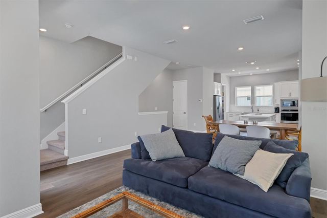 2329 LINDSTROM STREET, Sarasota, FL 34236