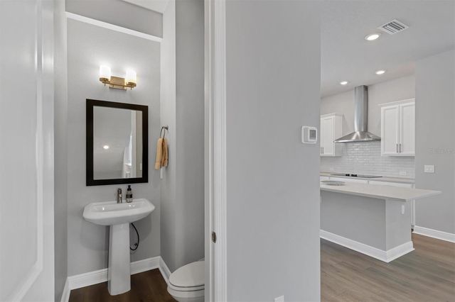 2329 LINDSTROM STREET, Sarasota, FL 34236