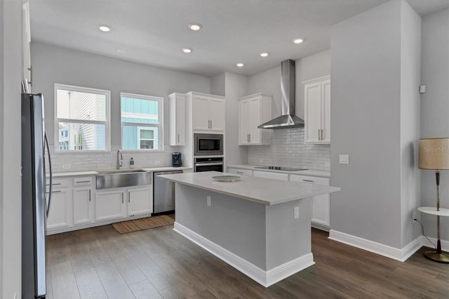 2329 LINDSTROM STREET, Sarasota, FL 34236