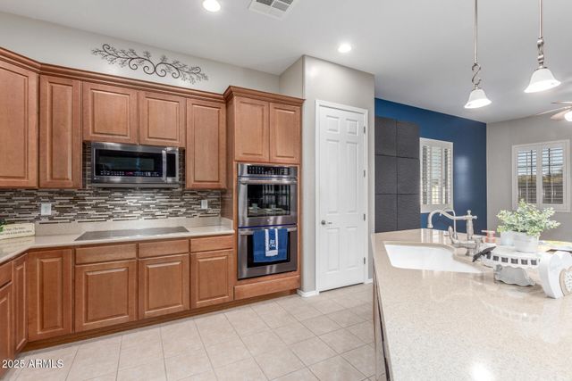 15981 W POINSETTIA Drive, Surprise, AZ 85379