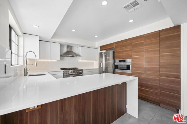 136 S Swall Drive 4, Los Angeles, CA 90048