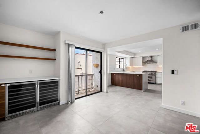 136 S Swall Drive 4, Los Angeles, CA 90048