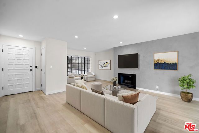 136 S Swall Drive 4, Los Angeles, CA 90048