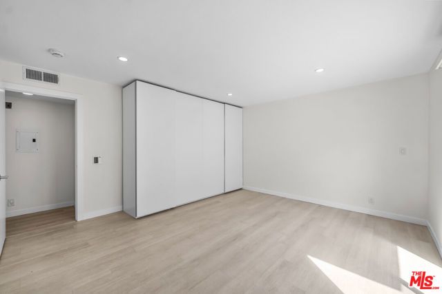 136 S Swall Drive 4, Los Angeles, CA 90048