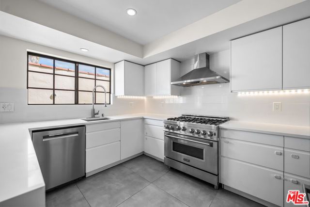 136 S Swall Drive 4, Los Angeles, CA 90048