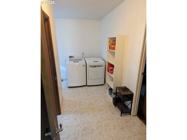 2682 HARRIS St, Eugene, OR 97405