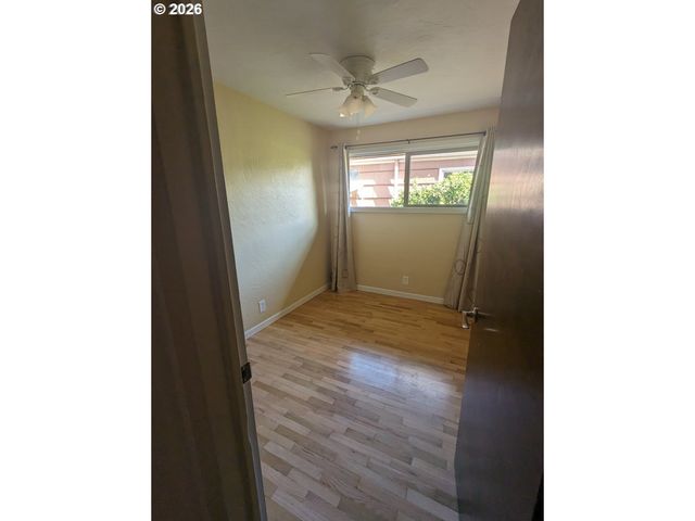 2682 HARRIS St, Eugene, OR 97405